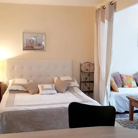 Studio Rue Sylvia Montfort 아파트 사흘라 라 카네다